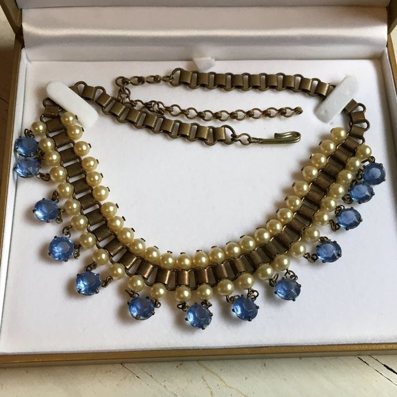 Vintage Necklace - Costume Jewelry - Picture 1 of 7